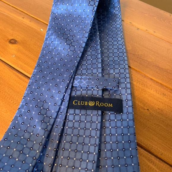 Tie - Picture 2 of 2